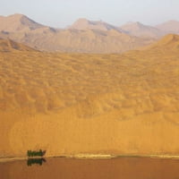 Китай, Badain Jaran Desert Eastness до езерото от Ellen Anon